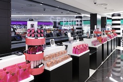 67% des Françaises achètent leurs cosmétiques sur le Web