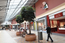 Les Français attachés au contact humain dans les commerces