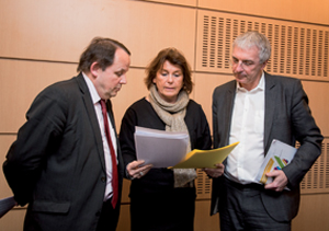 Honoraires : les syndicats campent sur leurs positions