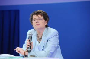 Accréditation et concentration des officines : l’avenir du réseau selon Isabelle Adenot