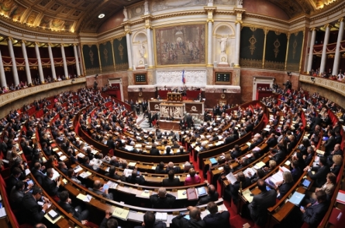 Prix de l&rsquo;anti-VHC Sovaldi : des députés de la majorité voient rouge