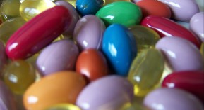 Compléments alimentaires : 23 000 passages aux urgences aux USA