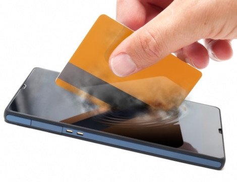 Le m-commerce a progressé de 26 % au troisième trimestre 2015