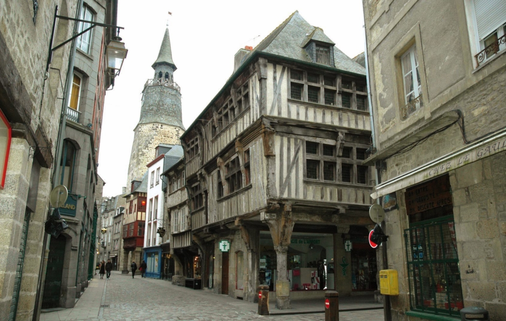 ARS de Bretagne et dépenses de santé : le CNPS voit rouge