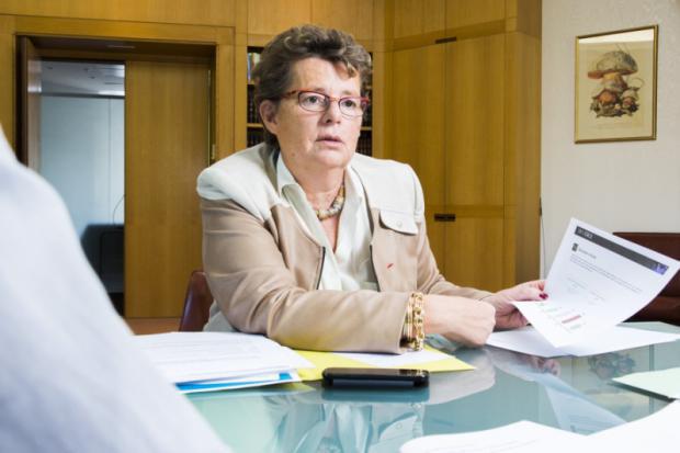 Etudes de pharmacie : Isabelle Adenot ne veut pas passer à 8 ans