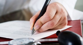 Génériques : les médecins réservés sur une&nbsp;mention&nbsp;« substituable » en-tête d’ordonnance