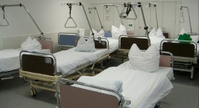 Clostridium difficile : les antibiotiques augmentent le risque d’infection à l’hôpital