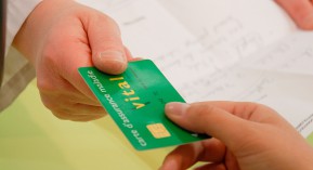 Accès aux soins : Agnès Buzyn suspend la généralisation du tiers payant au cabinet médical