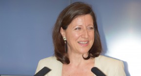 Obligation vaccinale : la ministre de la Santé dit oui