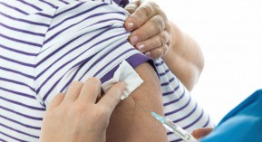 Vaccination à l’officine : 4 Français sur 10 prêts à se faire vacciner pour moins de 10 euros