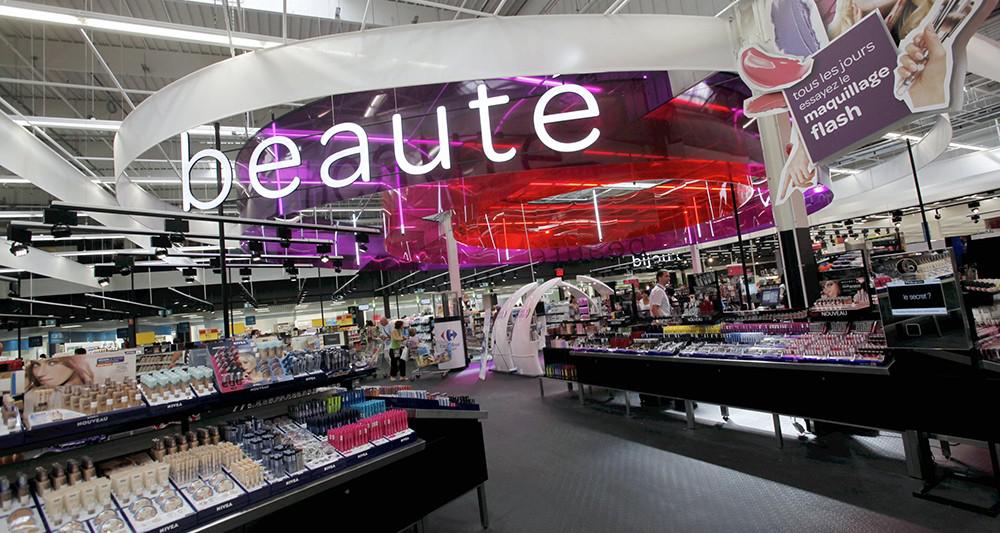 Beauté : les Français boudent de plus en plus les grandes surfaces.