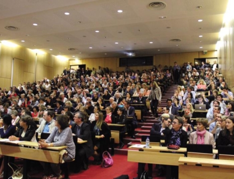 Nouvelles missions : le recrutement d’adjoints fait débat