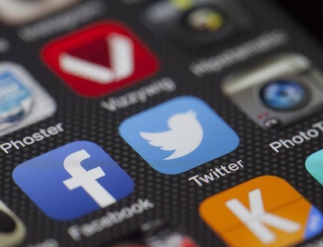 Réseaux sociaux : les présidents de syndicats investissent Twitter