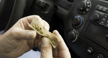 Cannabis au volant : les fumeurs occasionnels plus sensibles
