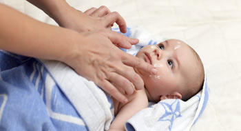 Polluants dans les cosmétiques : les fabricants rassurent les consommateurs