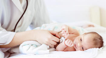 Bronchiolite du nourrisson : pas de kiné respiratoire