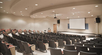 Réforme des études de santé : les doyens de médecine risquent de renoncer, faute de moyens