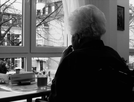 Covid-19 : préparer des piluliers et approvisionner les EHPAD