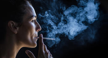 Confinement : les Français ont plus fumé mais moins bu d’alcool