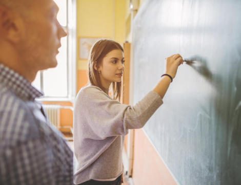 Apprentissage : des aides exceptionnelles jusqu’à fin février 2021