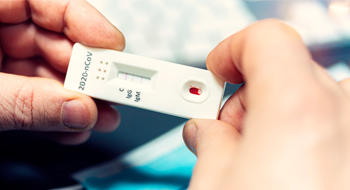 Tests antigéniques Covid-19 : les résultats (enfin) intégrés dans le calcul des indicateurs épidémiologiques