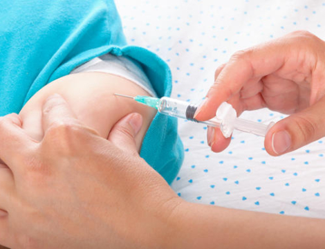 Infections à méningocoque B : vers une vaccination de tous les nourrissons ?