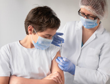 Mineurs de 12 à 17 ans : les modalités de la vaccination contre le Covid-19 sont précisées
