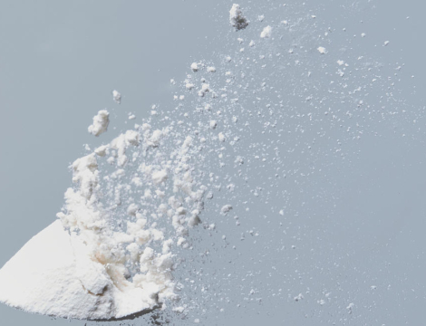 Menaces antivax : quand les pharmacies reçoivent de la poudre blanche par courrier