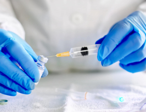 Vaccin anti-Covid-19 Comirnaty : une forme unidose en préparation