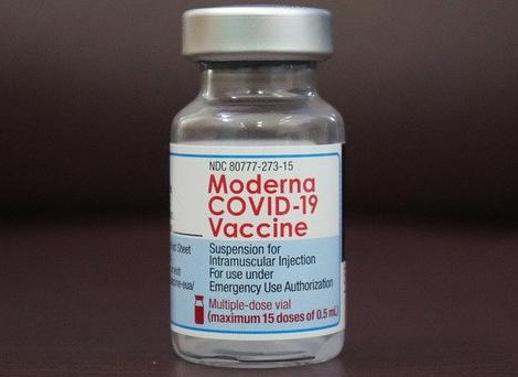 Dose de rappel du vaccin anti-Covid 19 : oui pour Pfizer, non pour Moderna