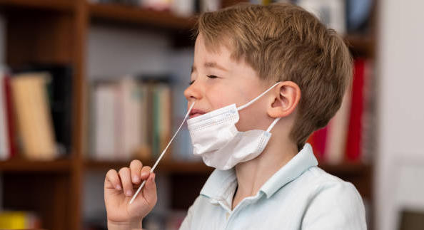 Covid-19 et dépistage des enfants : si l’autotest devenait test
