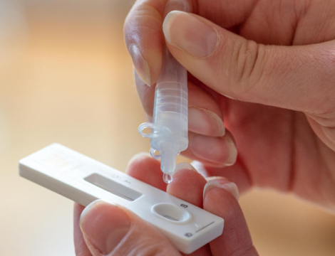 Autotests Covid-19 remboursés : tolérance pour facturer les boîtes de 5 tests jusqu’au…