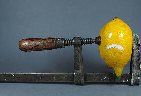 Marge sur les médicaments chers : l’Assurance maladie veut la baisser !