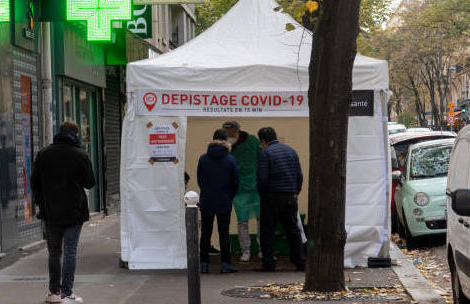 Autotests, tests antigéniques : c&rsquo;est parti pour la dégringolade des prix !