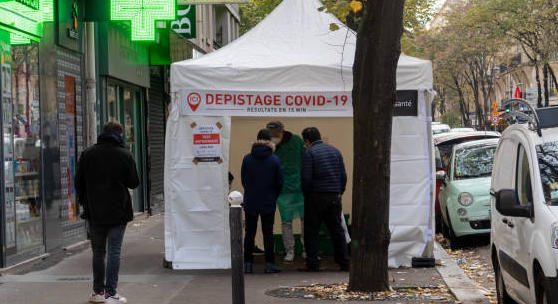 Autotests, tests antigéniques : c&rsquo;est parti pour la dégringolade des prix !