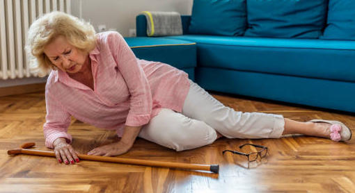 Personnes âgées : un plan pour prévenir les chutes