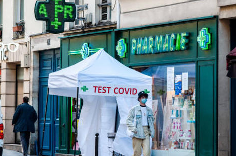 Tests de dépistage du Covid-19 : le crash après le rush ?