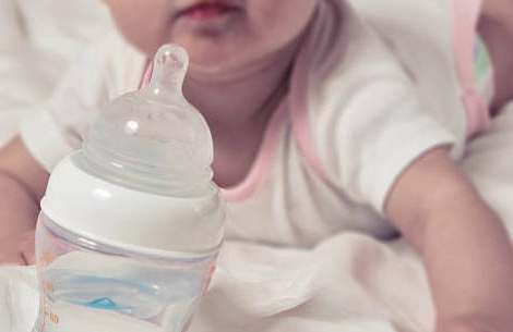 Soluté de réhydratation orale : que proposer au comptoir en cas de rupture ?