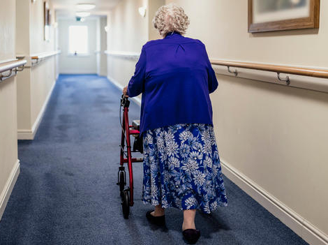 Ehpad : un plan gouvernemental sans pharmacien référent