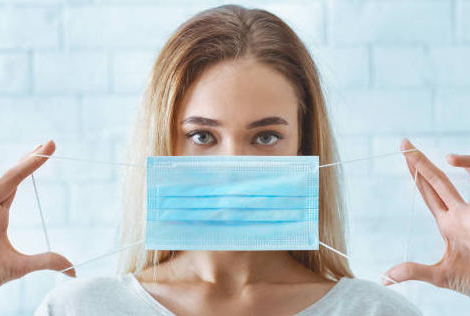 Covid-19 : le port du masque obligatoire pourrait-il bientôt faire son retour ?