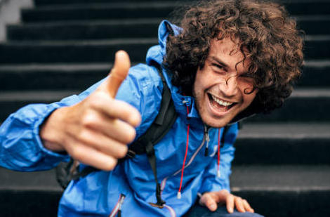 Vaccination, dépistage Covid-19 : quel est le salaire moyen d’un étudiant ?