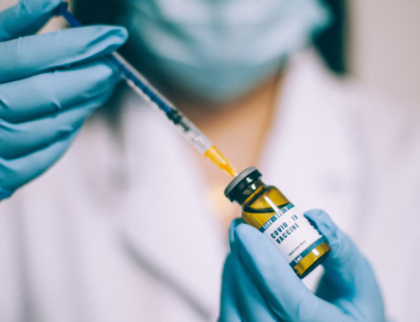 Vaccin anti-Covid-19 Comirnaty : enfin des flacons prêts à l’emploi