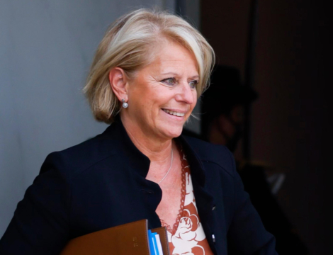 Ministère de la Santé : Brigitte Bourguignon succède à Olivier Véran