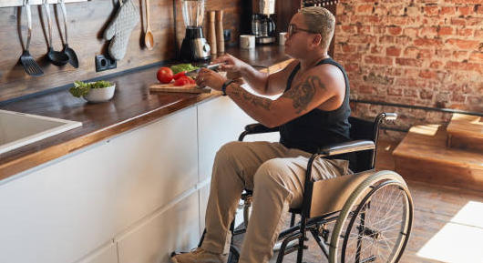 Maintien à domicile : des baisses de prix à coucher dehors