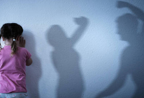 Violences intrafamiliales : des sachets pour vider son sac