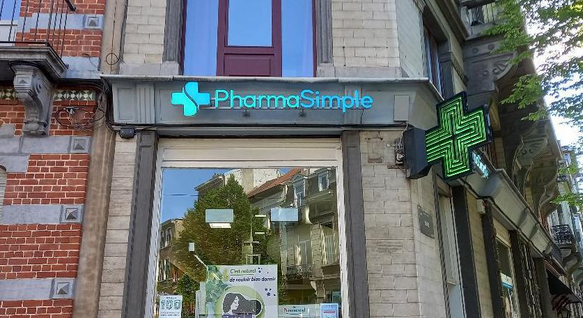 Pharmasimple : cette pharmacie en ligne qui rachète des points de vente physiques