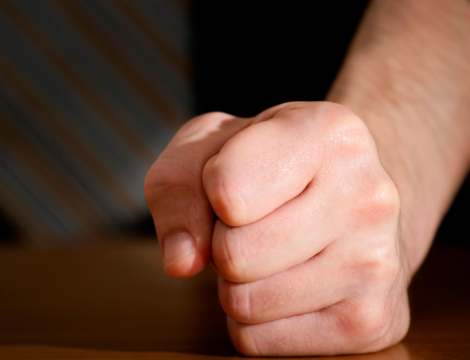 Effets indésirables des vaccins anti-Covid-19 : un problème, quel problème ?