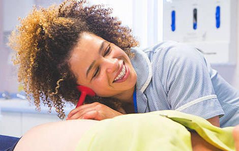 Vaccination : compétences encore élargies pour les sages-femmes