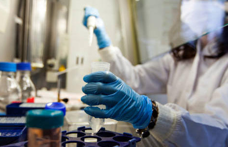 Covid-19 : les biologistes indépendants feraient-il les frais de la stratégie de dépistage ?