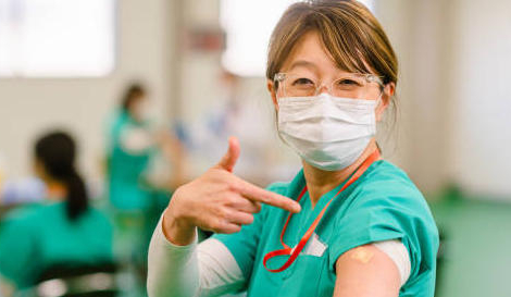 Covid-19 : non à la réintégration des soignants non-vaccinés !